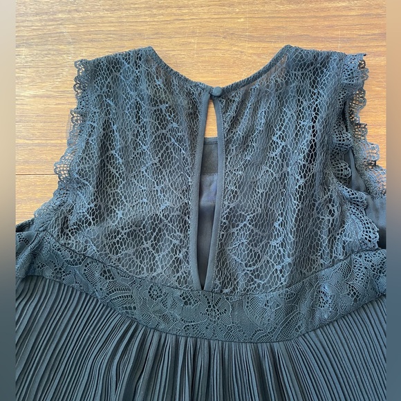 Floreat True Black Dress - Picture 4 of 8